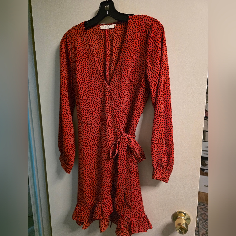 ViVI Red and Black Long Sleeve Dress - Picture 2 of 5
